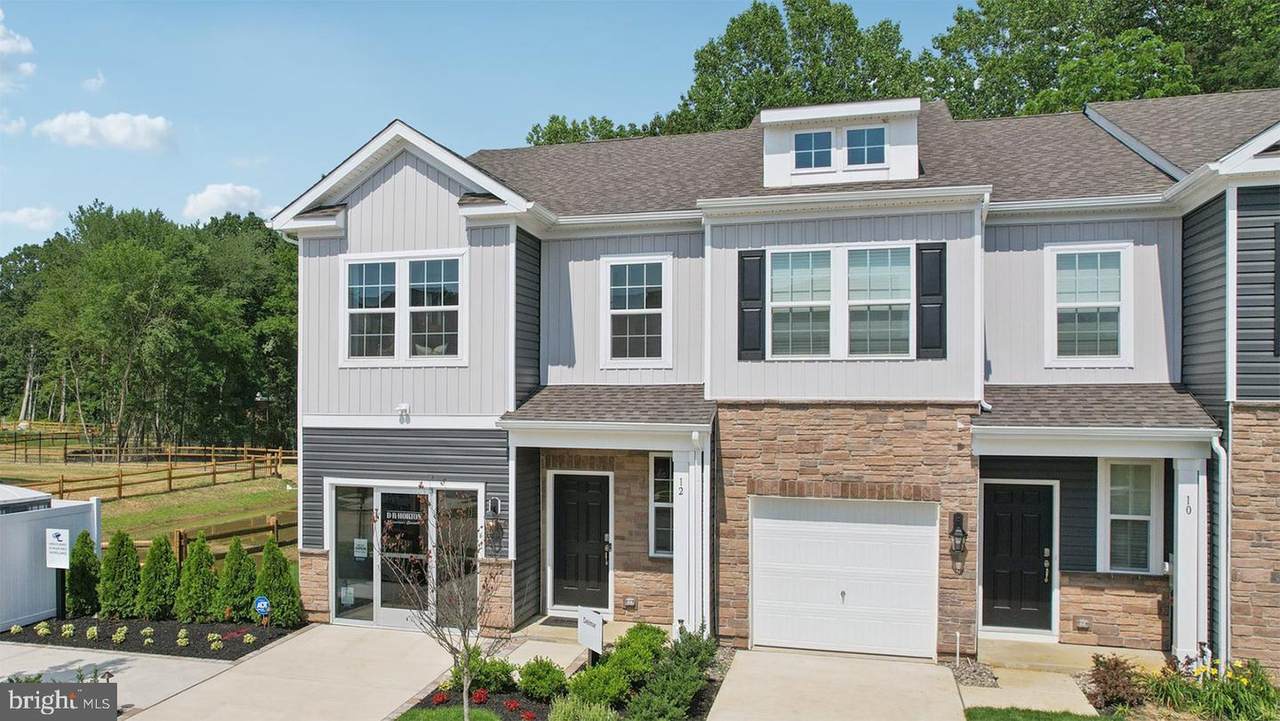 24 Reagan Drive - Photo 1