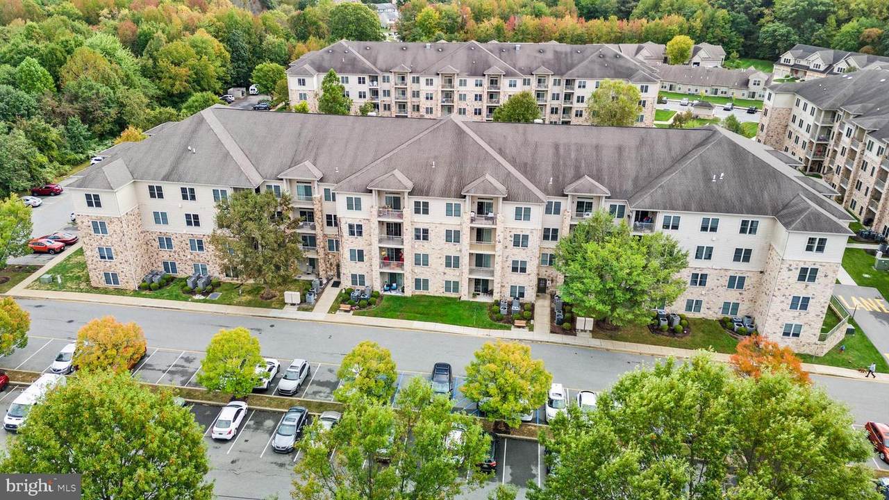 3000 Fountainview Circle - Photo 1