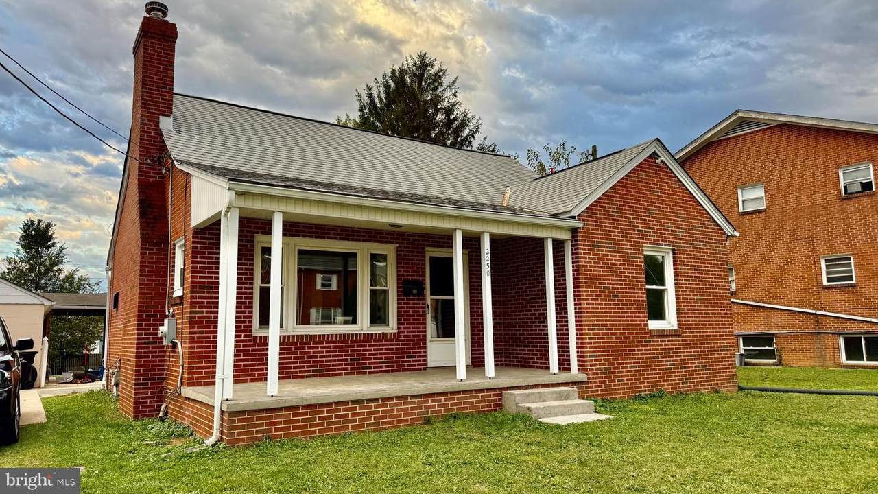 2250 Roosevelt Boulevard - Photo 1