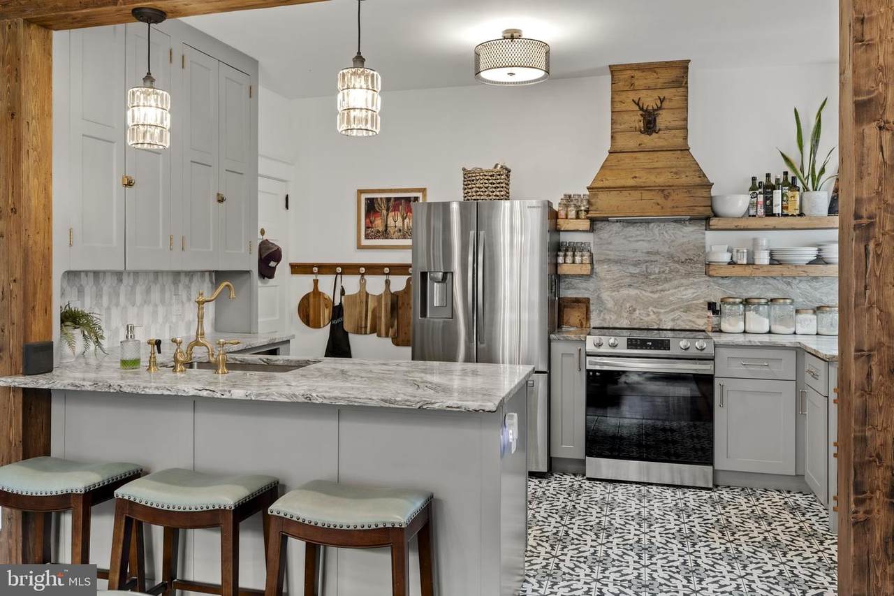 1311 Rose Avenue - Photo 1