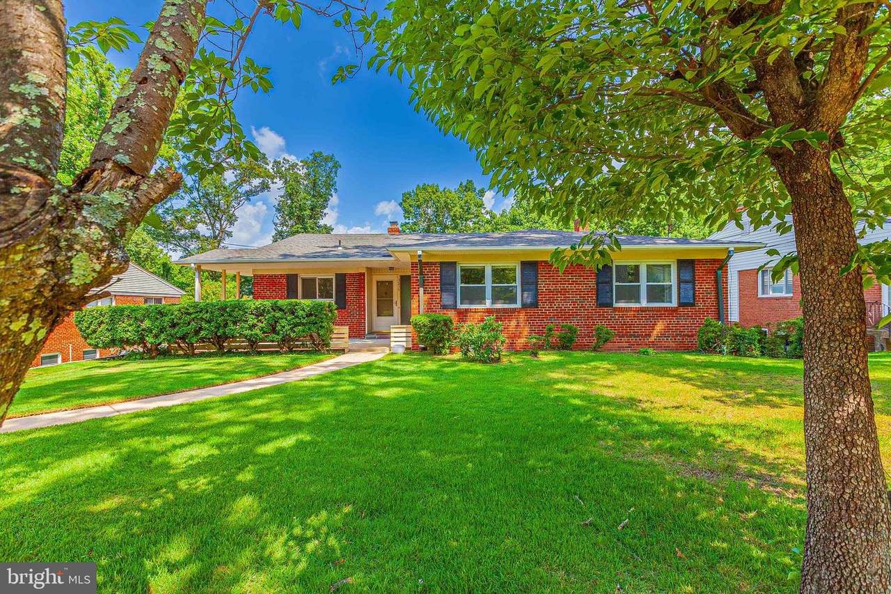 3215 Brooklawn Terrace - Photo 1