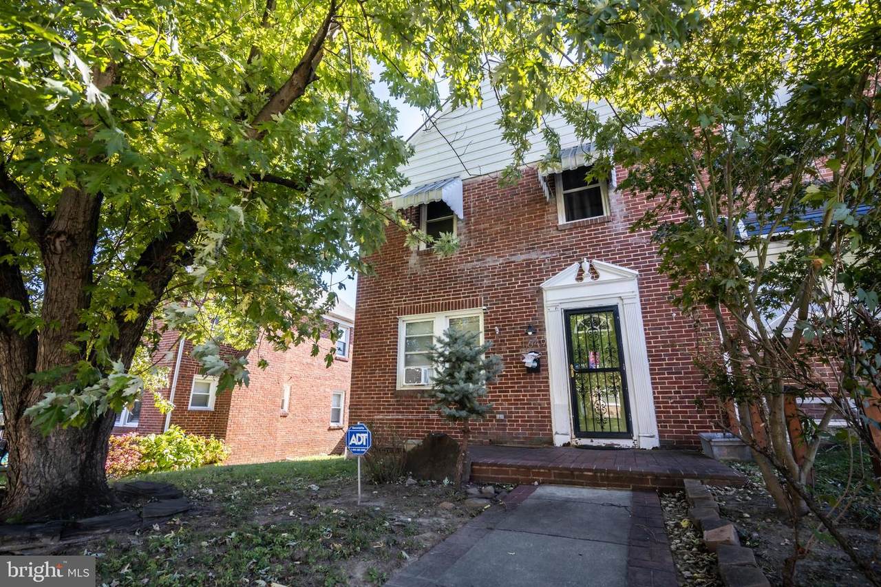 1649 Ralworth Road - Photo 1