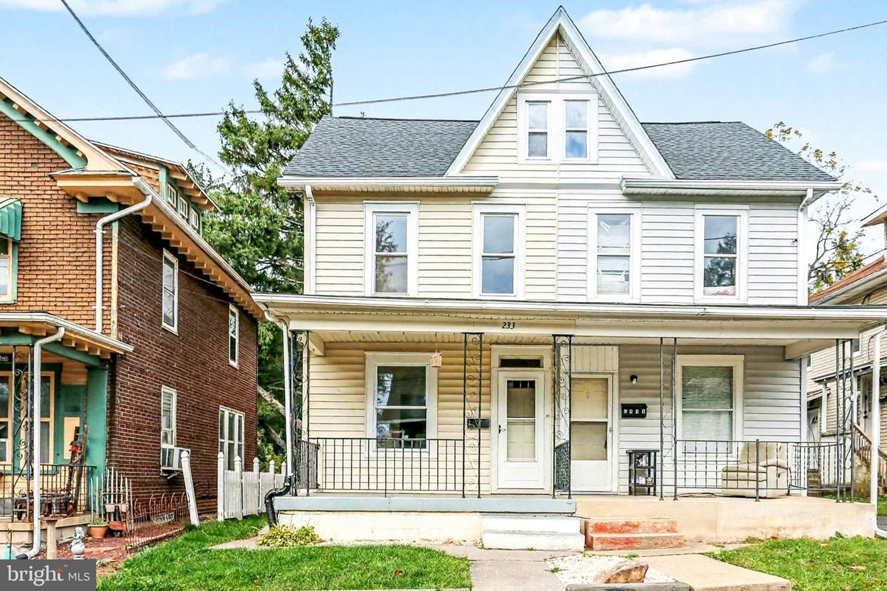 233 Columbia Road - Photo 1