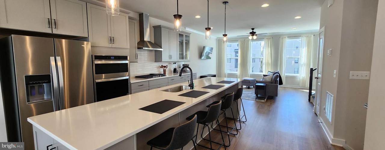 219 Willis Street - Photo 1