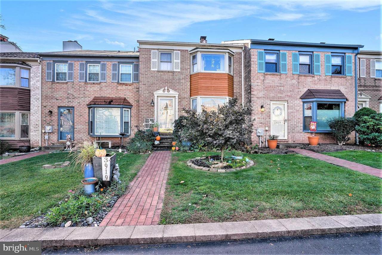 3919 Gatehouse Lane - Photo 1