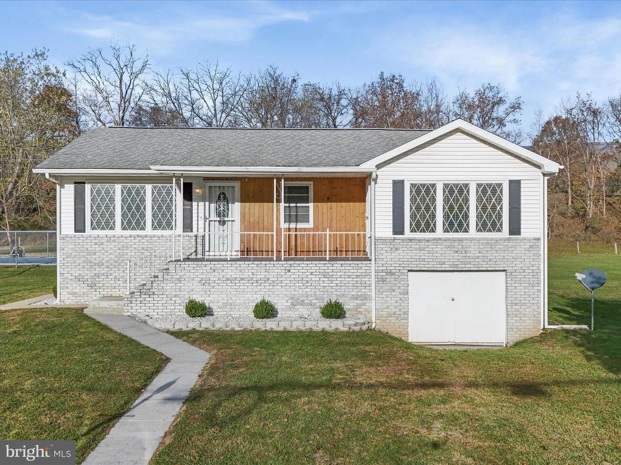 245 Doe Street - Photo 1