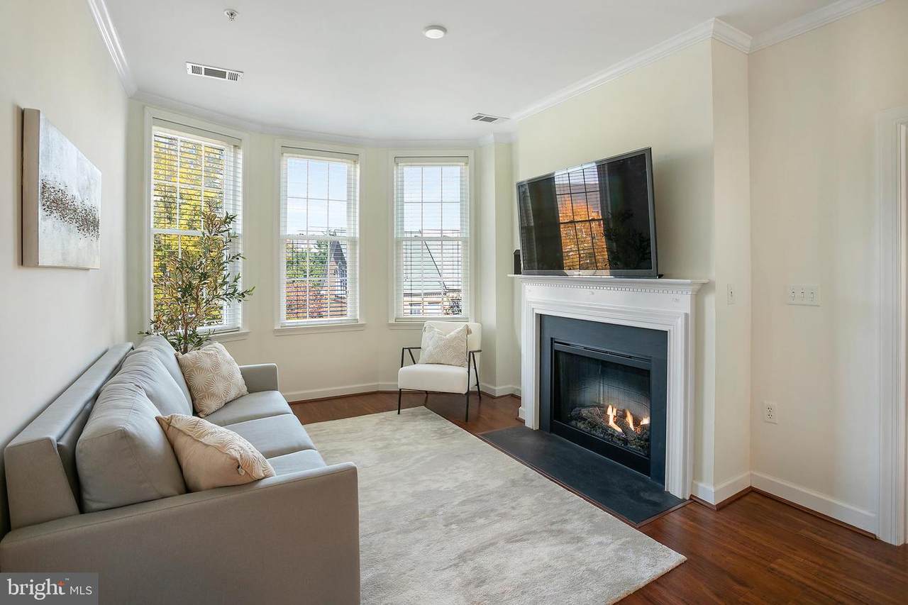 400 Cameron Station Boulevard - Photo 1