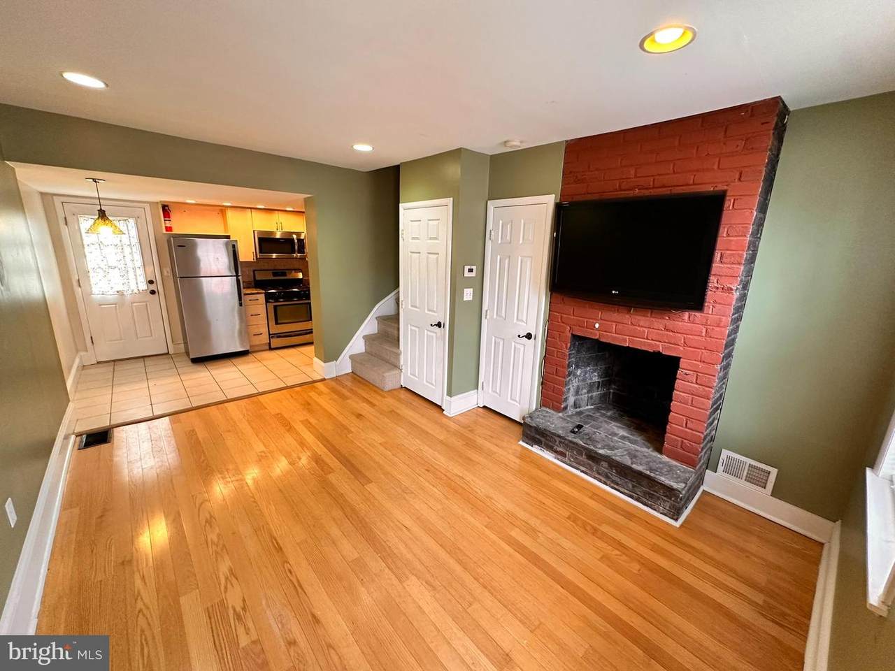 2710 South Street - Photo 1