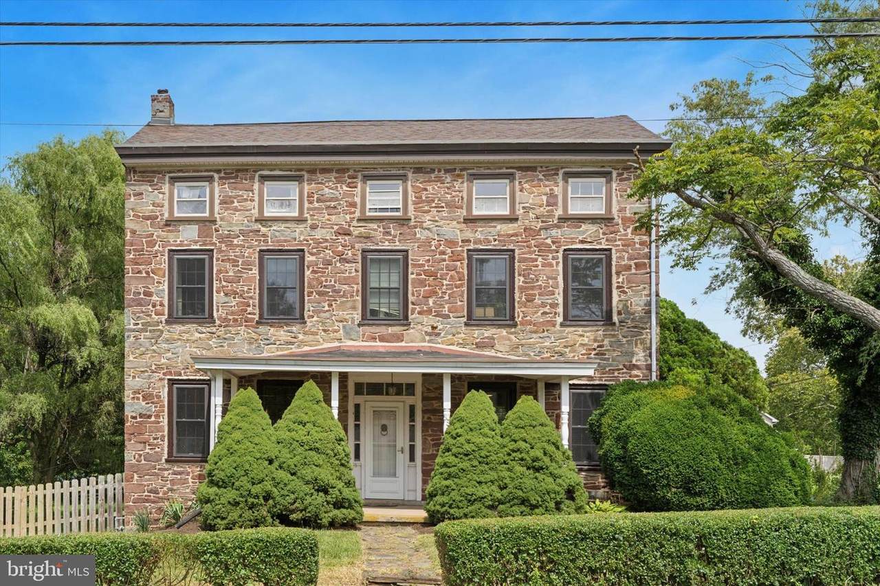 11 Grange Avenue - Photo 1