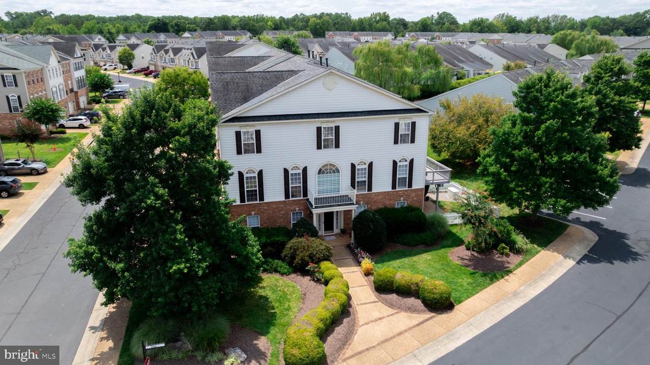 2915 Murano Way - Photo 1