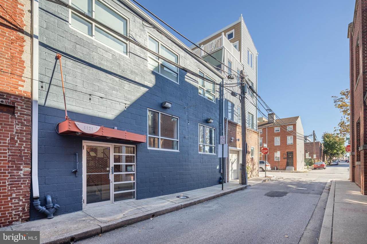 1121 Marshall Street - Photo 1