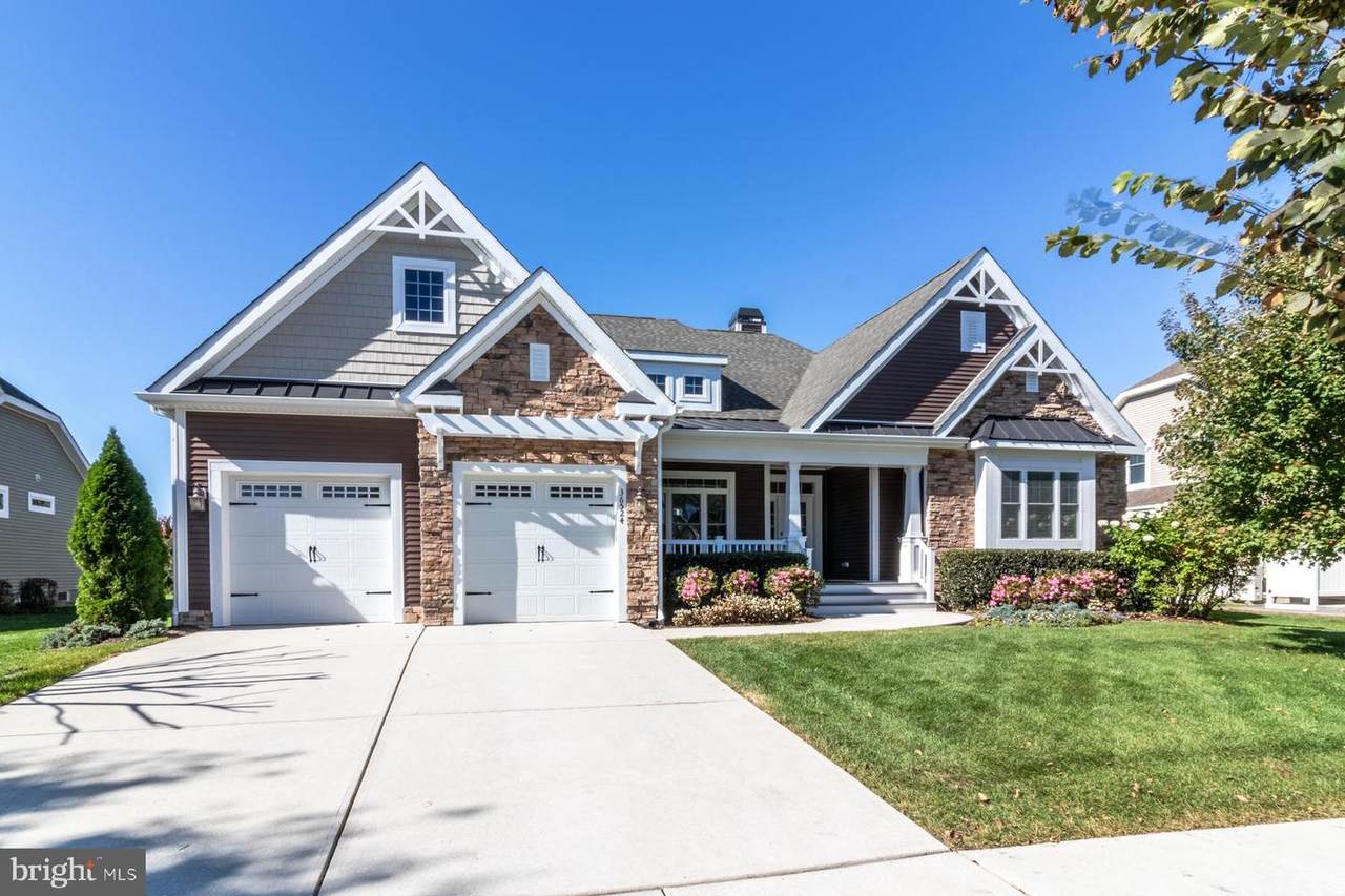 36524 Senators Drive - Photo 1