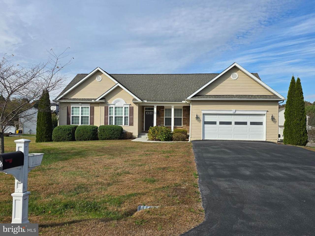 1202 Crushed Apple Drive - Photo 1