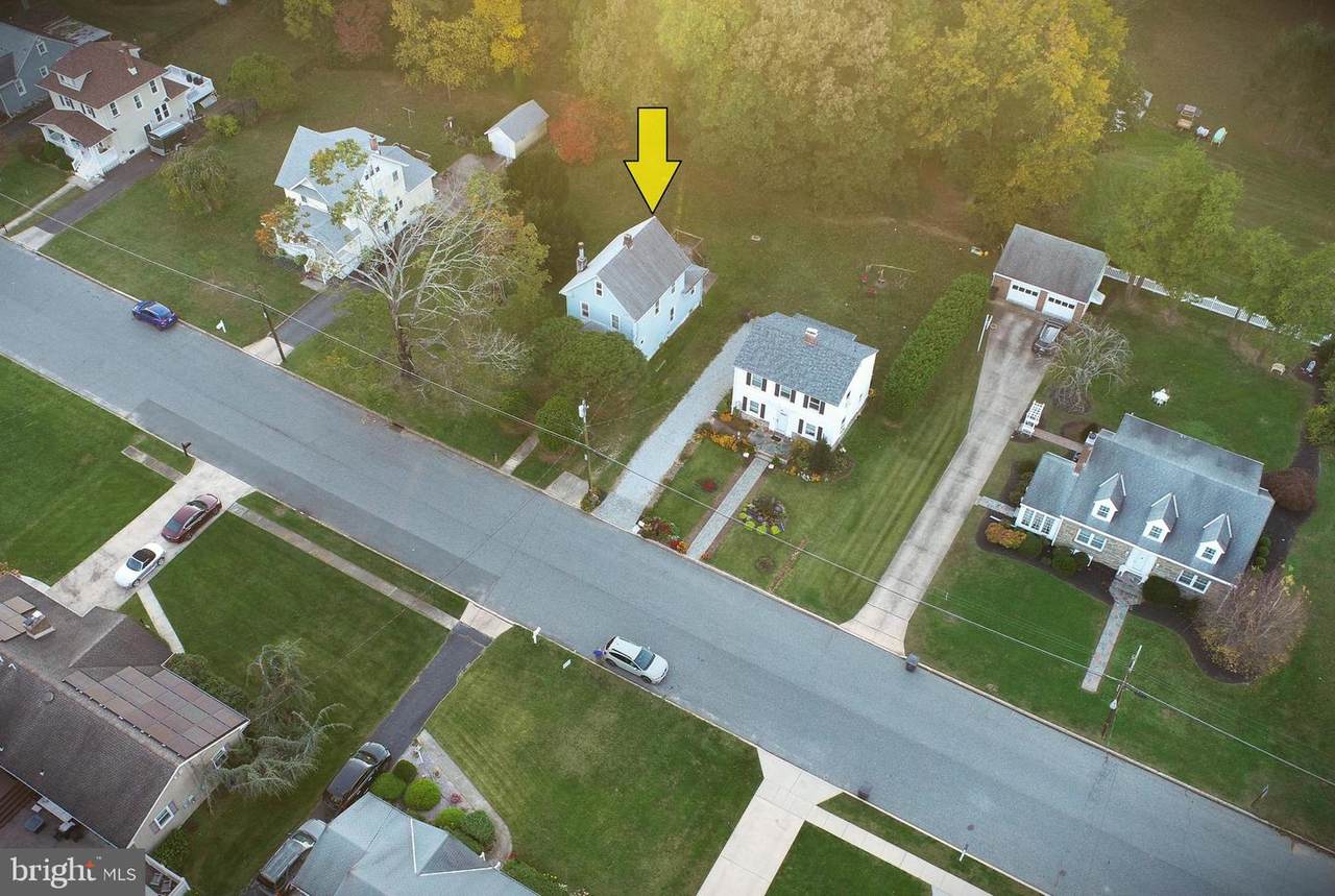 214 Rosemont Avenue - Photo 1