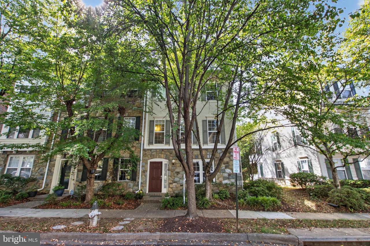 110 Elmcroft Boulevard - Photo 1