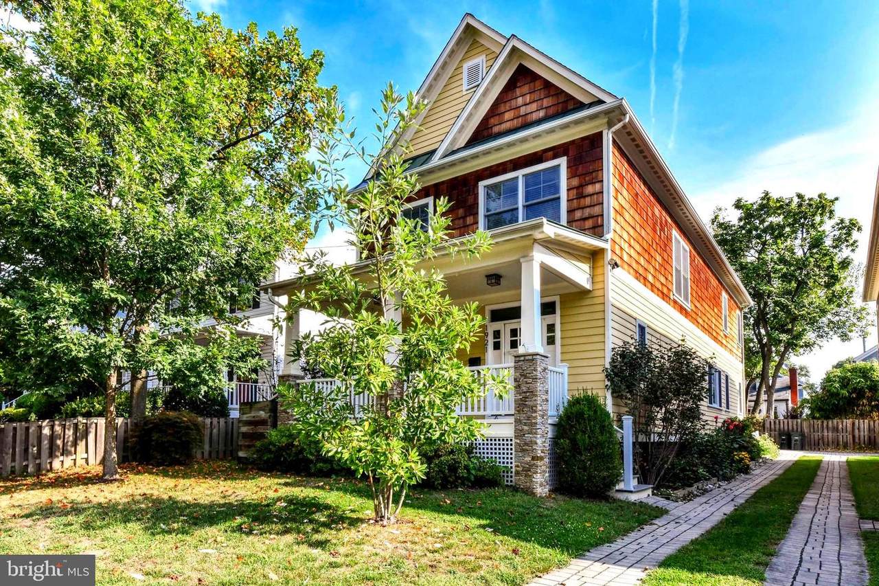 1921 George Mason Drive - Photo 1