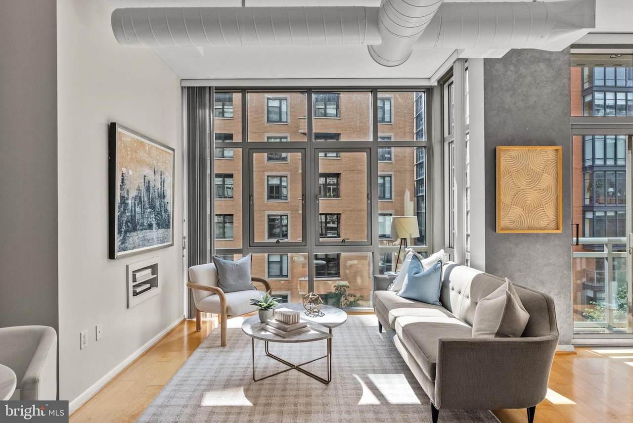 811 4TH Street - Photo 1