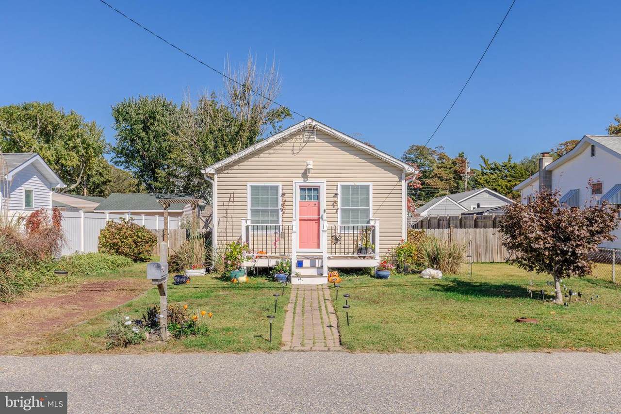 143 Arbor Road - Photo 1