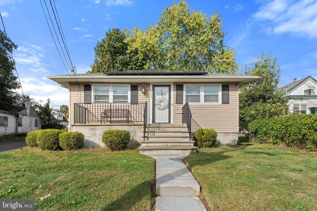 133 Robbins Ave - Photo 1