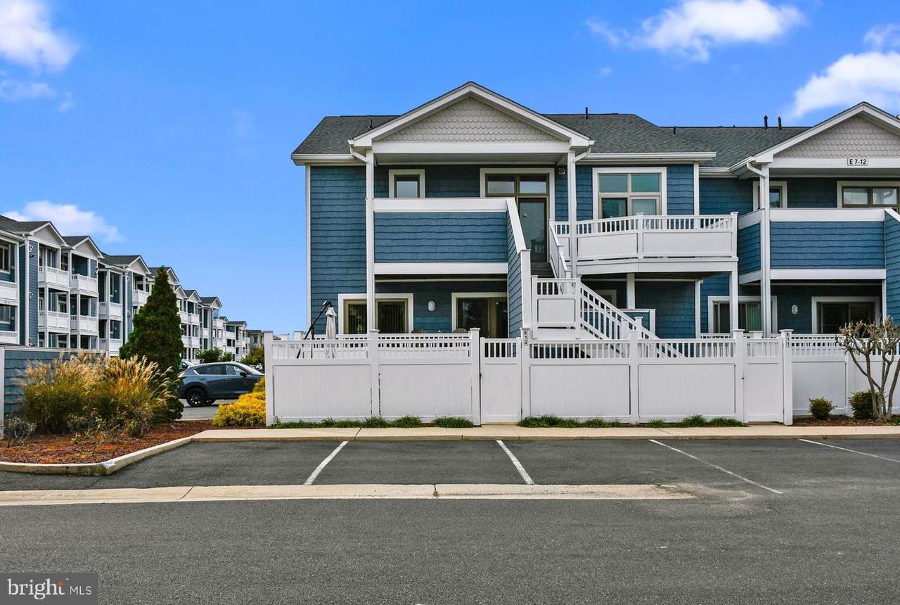 201 Heron Drive - Photo 1