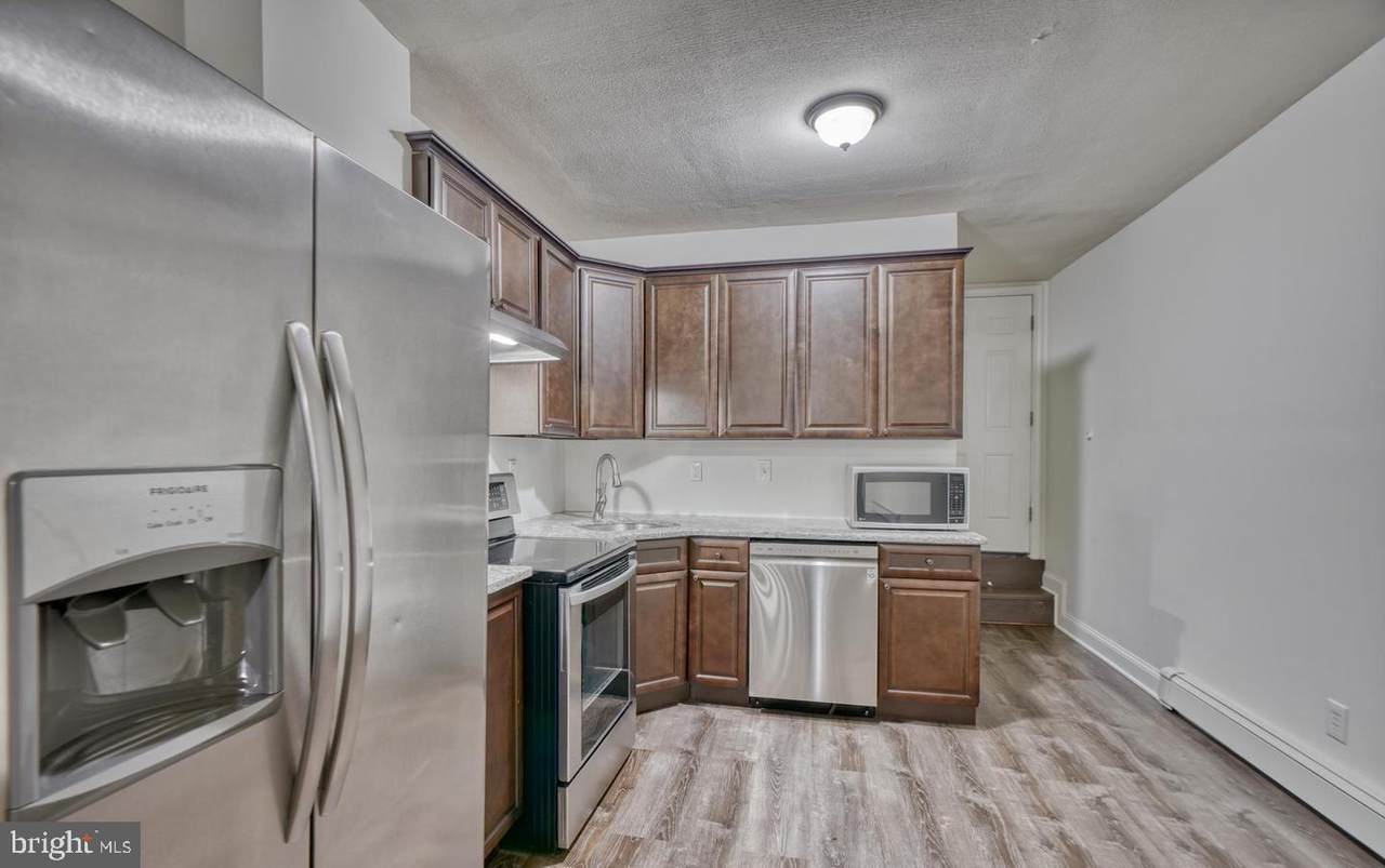 204 Port Street - Photo 1