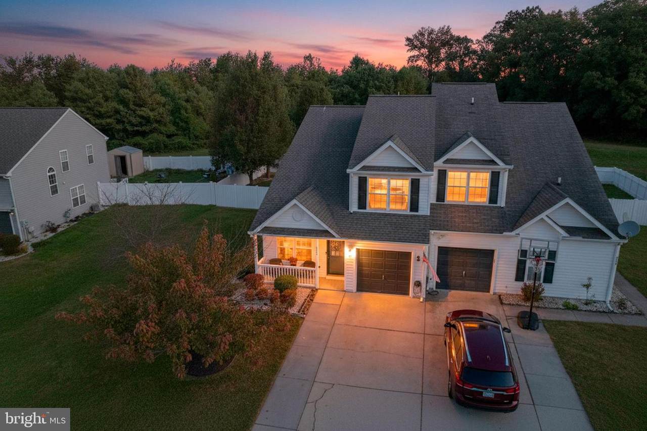 271 Trafalgar Drive - Photo 1