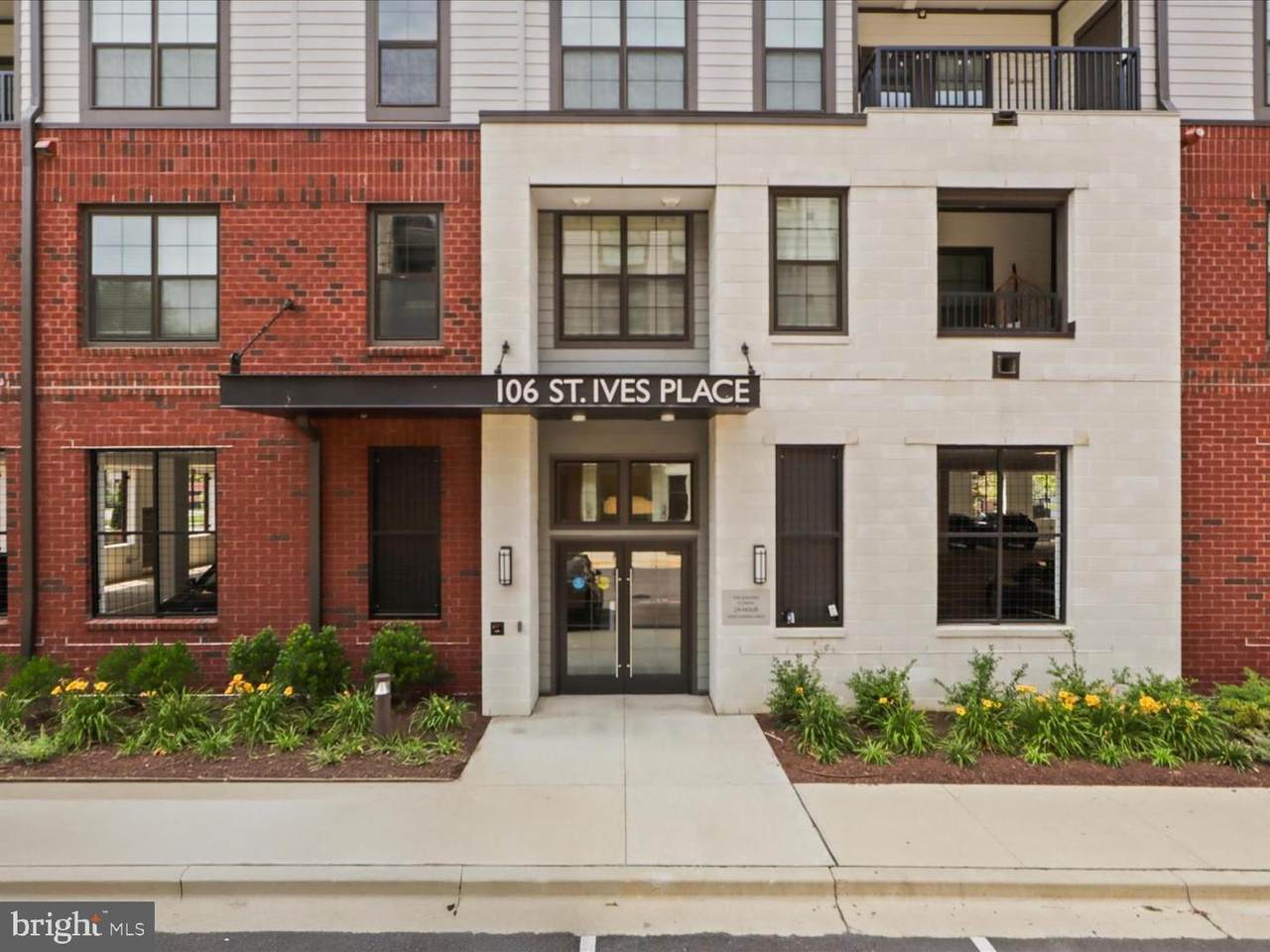 106 Saint Ives Place - Photo 1