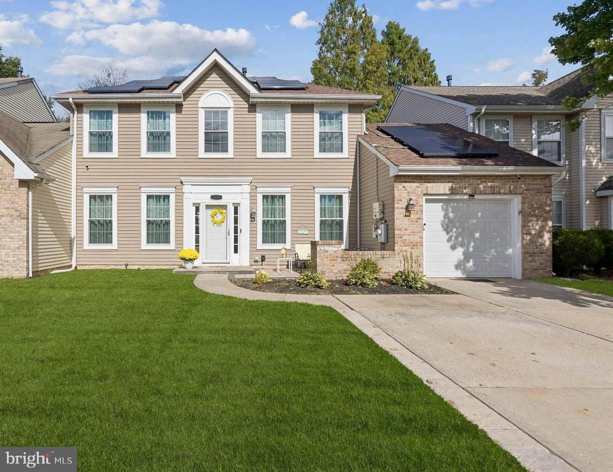 7 Meadowbrook Drive - Photo 1