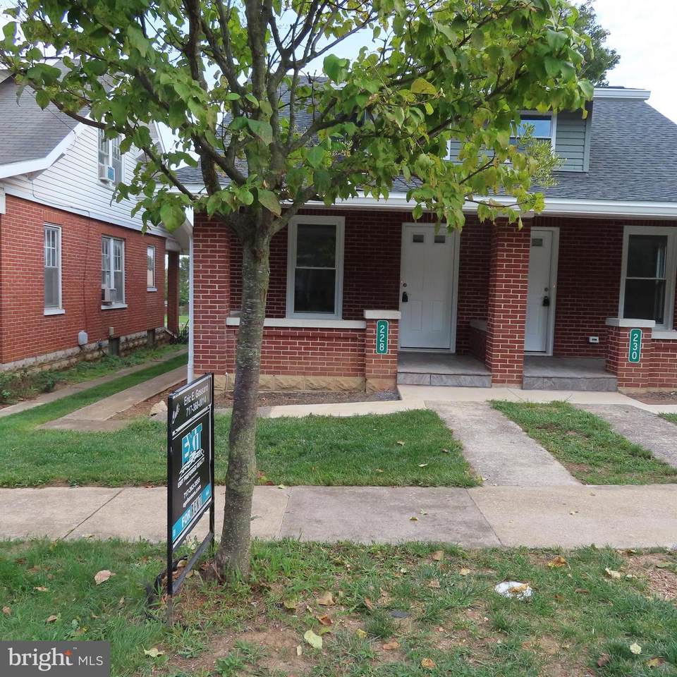 228 Rowe Avenue - Photo 1