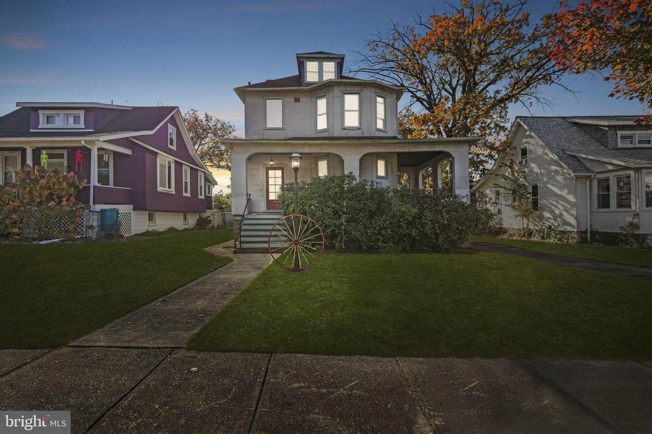 4503 Mainfield Avenue - Photo 1