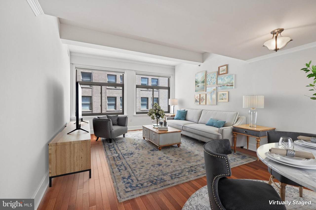 1500 Chestnut Street - Photo 1