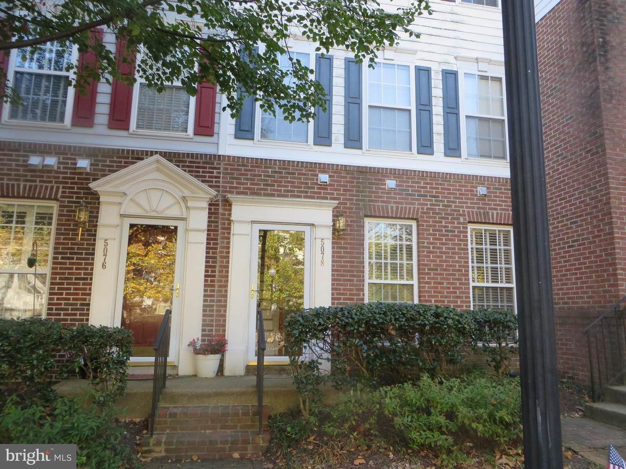 5078 Donovan Drive - Photo 1