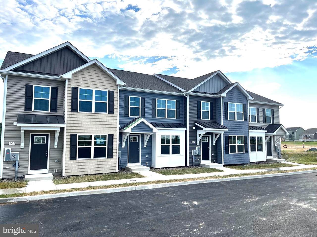 164 Olga Drive - Photo 1