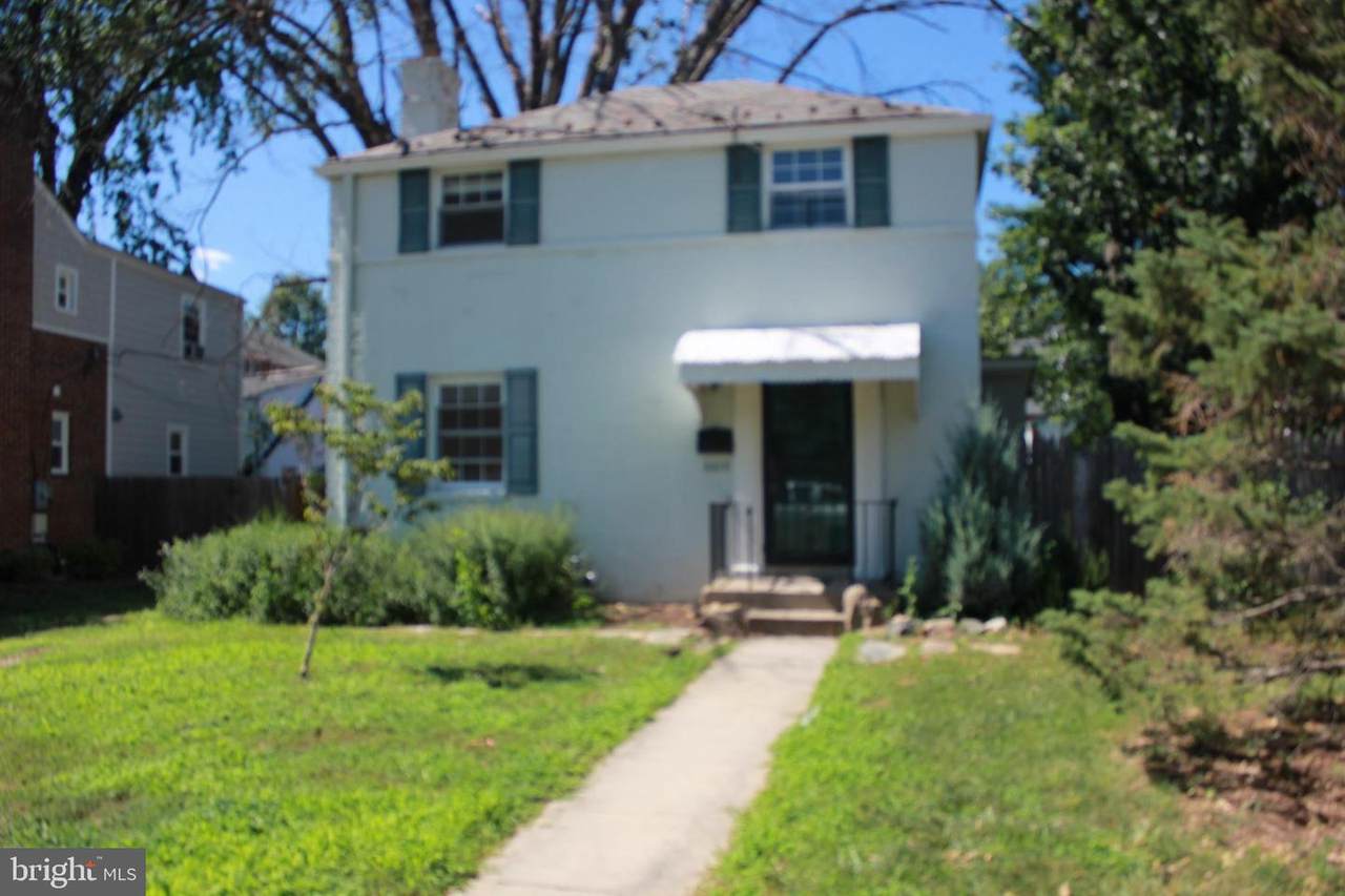 3313 6TH Street - Photo 1