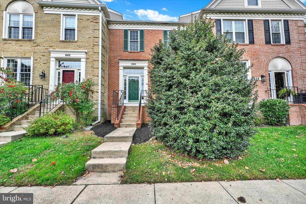 640 Lavenham Court - Photo 1