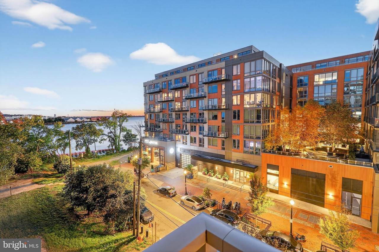 88 V Street - Photo 1