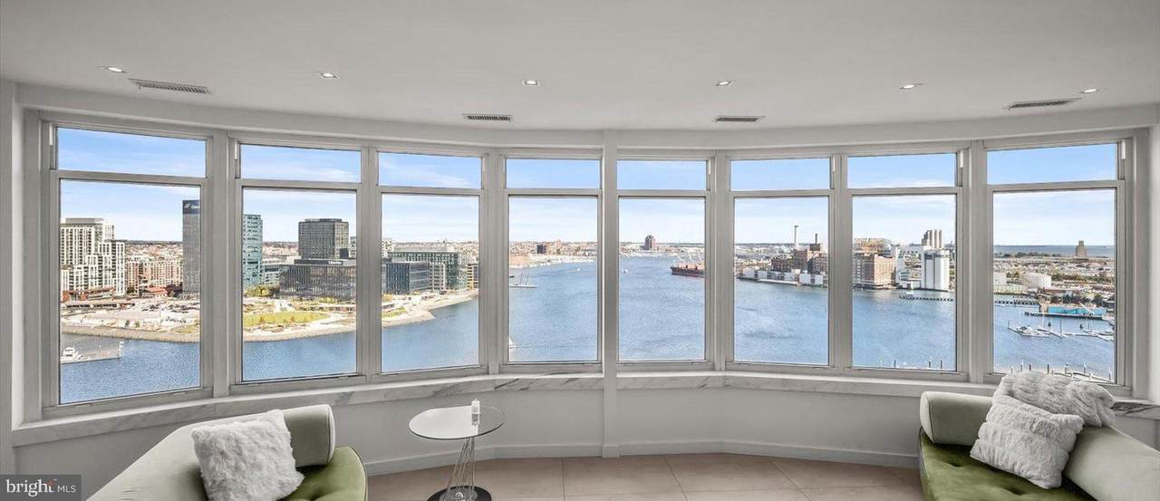 100 Harborview Drive - Photo 1