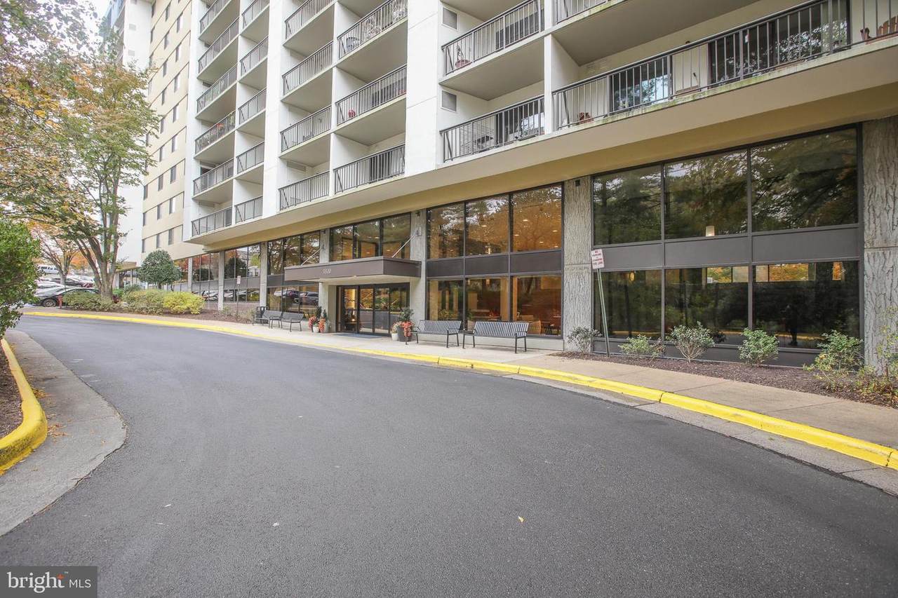 3800 Powell Lane - Photo 1