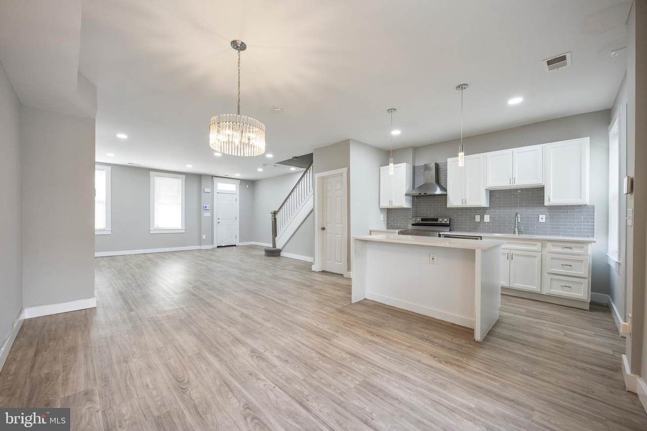 739 Linnard Street - Photo 1