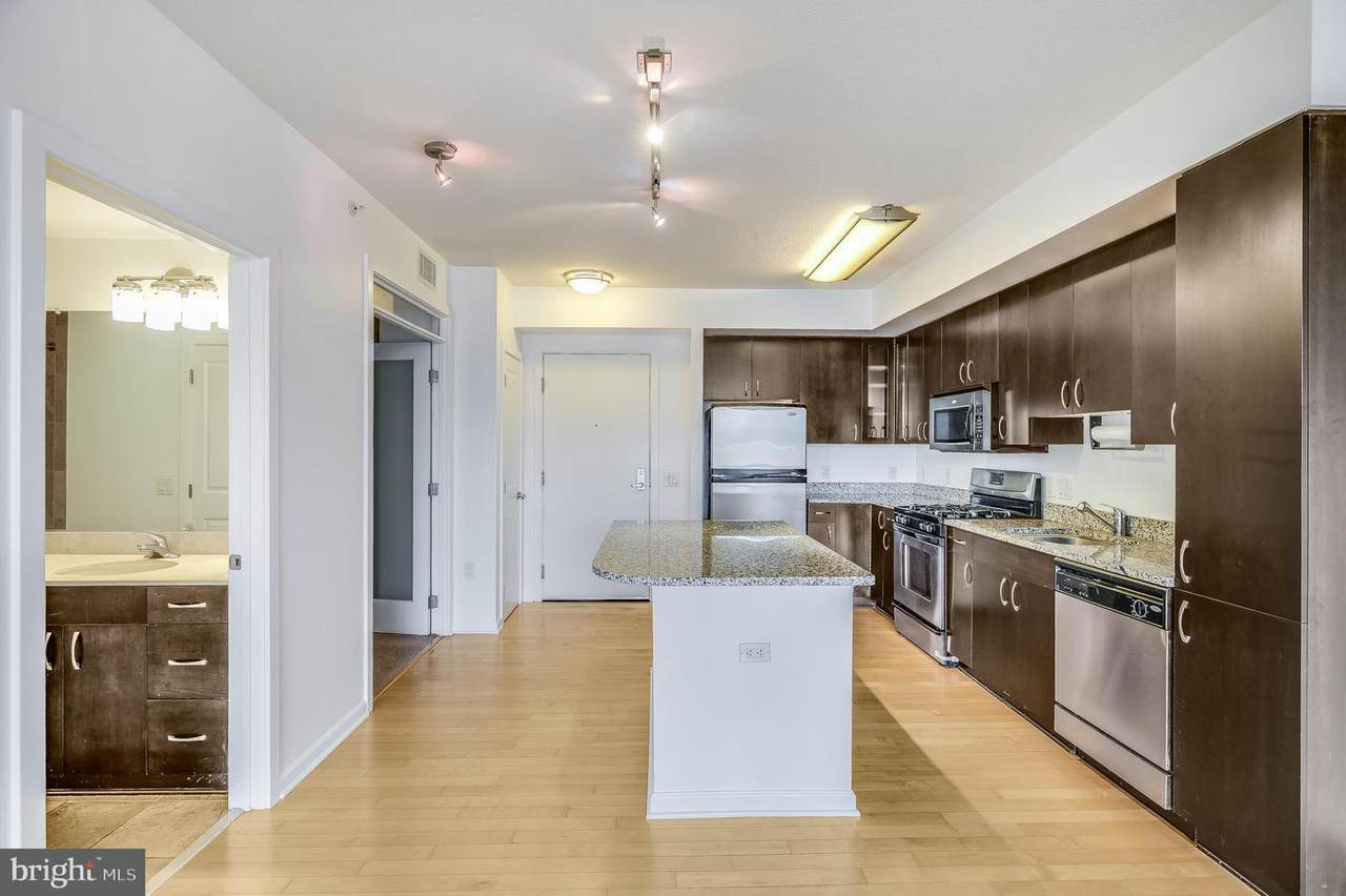 440 L Street - Photo 1