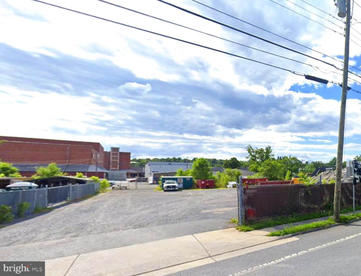 629 Cameron - Photo 1