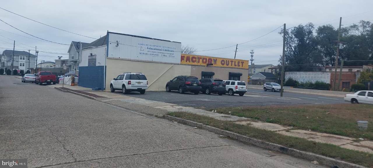 4545 Crescent Boulevard - Photo 1