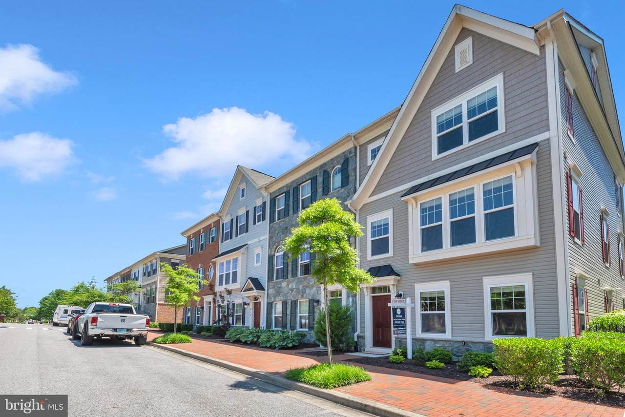 617 Cherry Grove Avenue - Photo 1