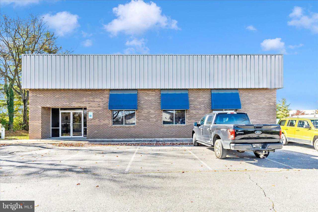 4603 Wedgewood Boulevard - Photo 1