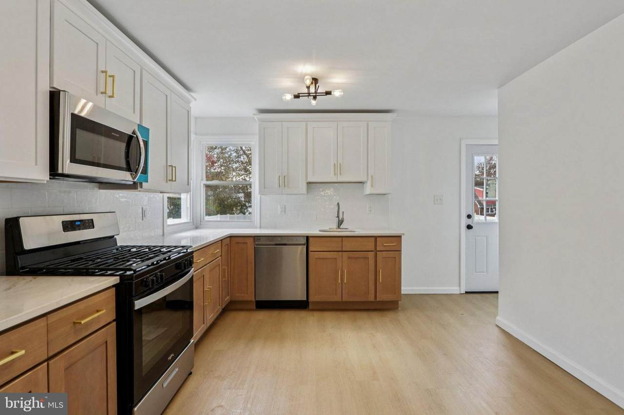 1715 47TH Street - Photo 1