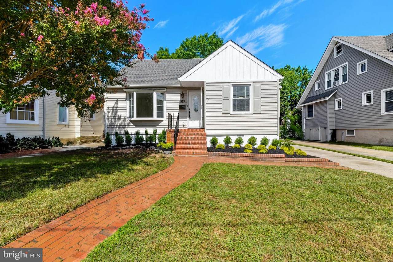 919 Belmont Avenue - Photo 1