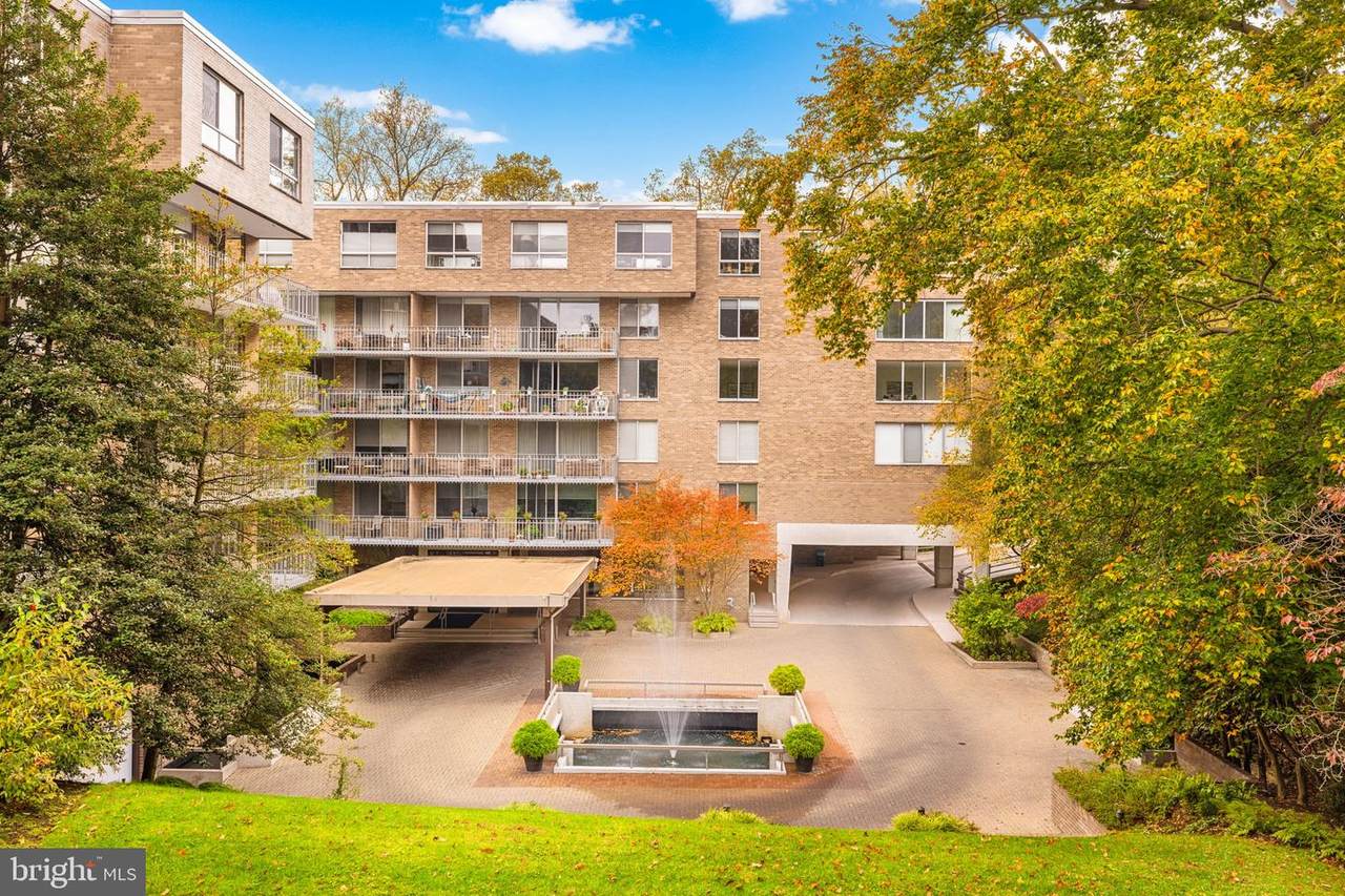 4100 Cathedral Avenue - Photo 1