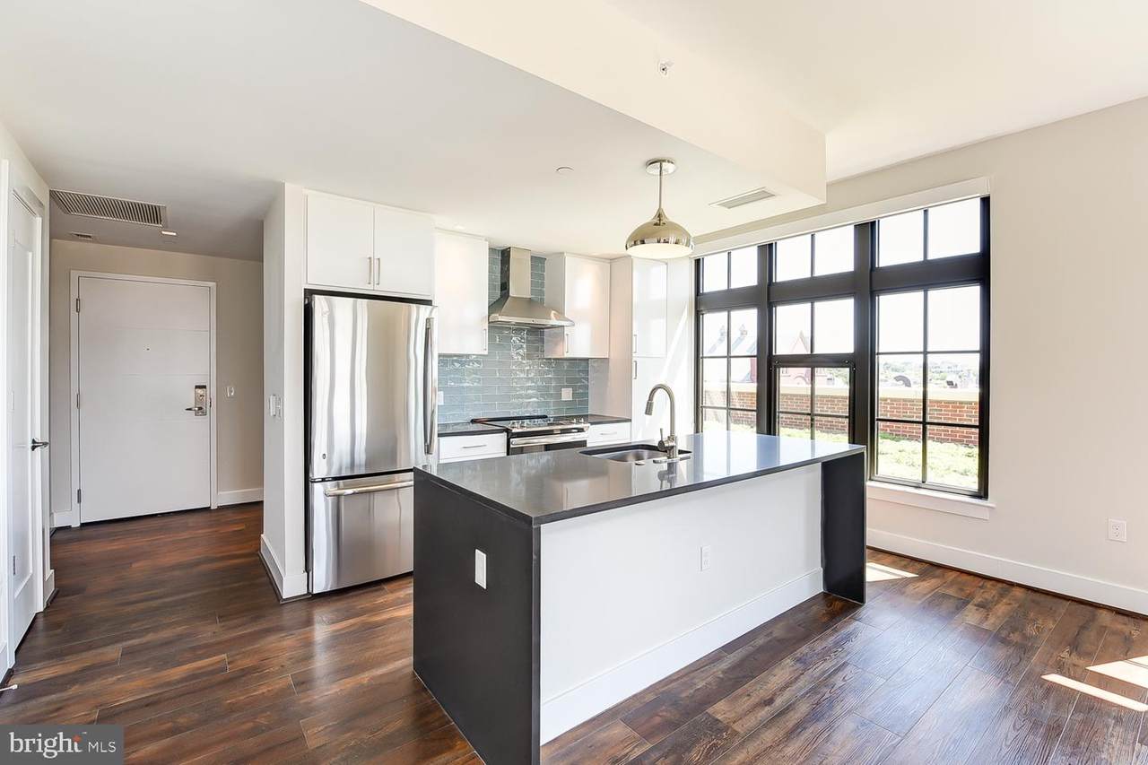 901 H Street - Photo 1