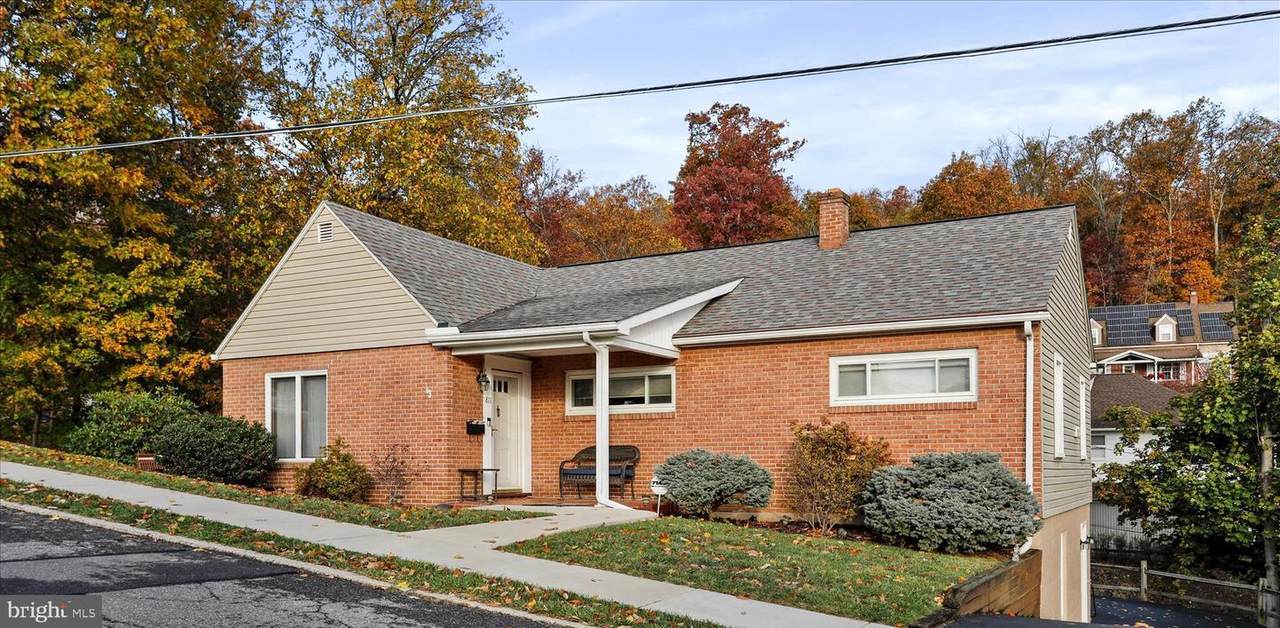 811 Camden Avenue - Photo 1