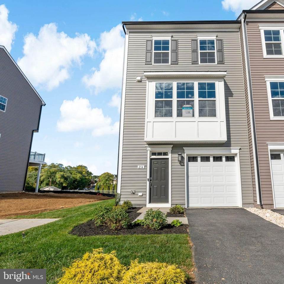 214 Monteith Drive - Photo 1